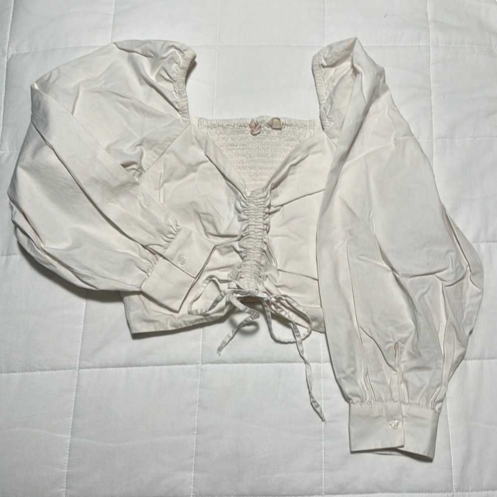 Levi’s White Puff Sleeve Crop Top